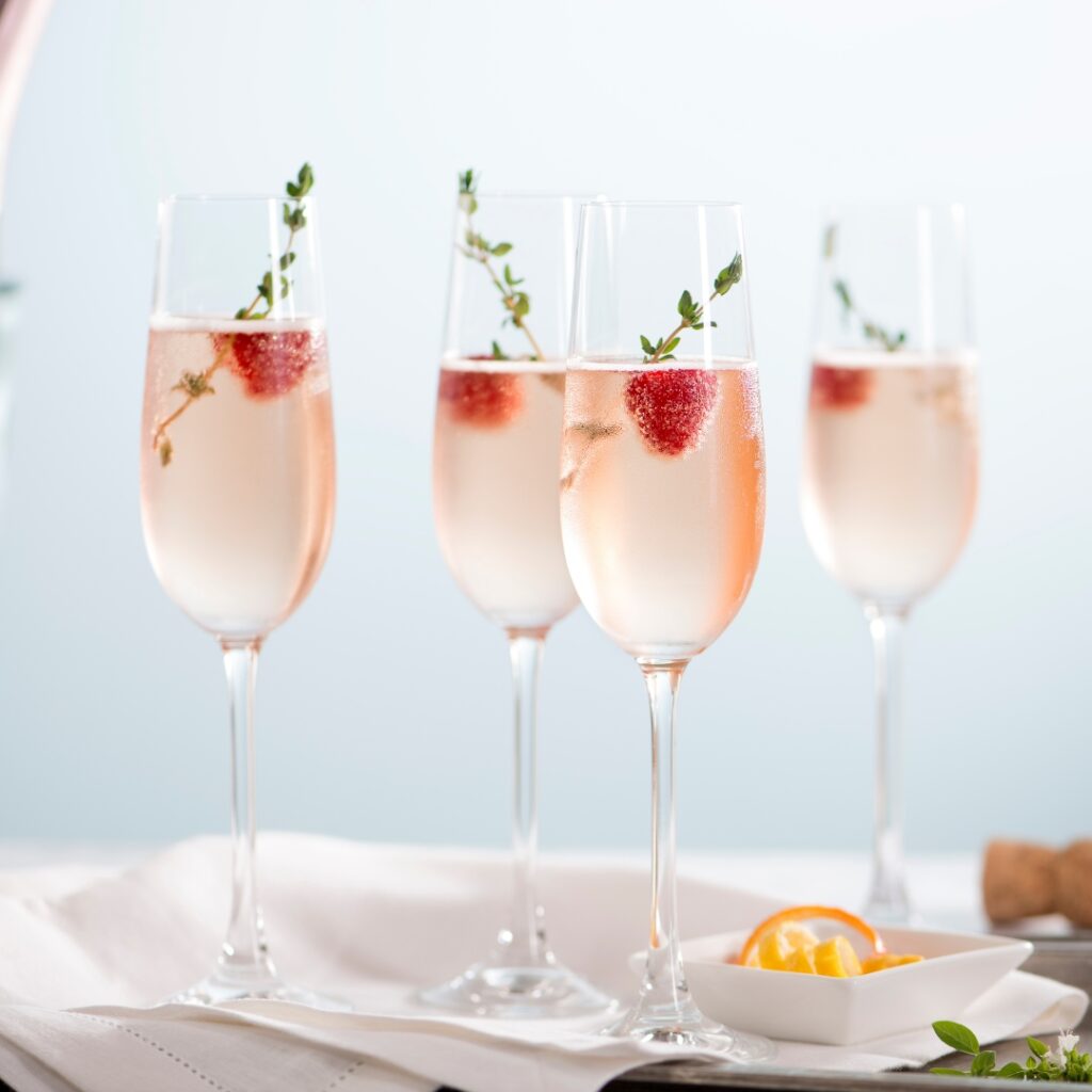 Bubbly Rose in flute glasses